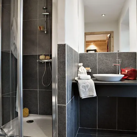 Cgh Residences & Spas Les D'angele מלון דירות